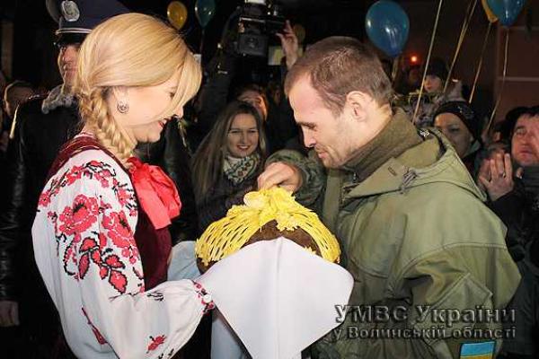 Бойцы спецподразделения "Свитязь" вернулись на малую Родину из зоны АТО Бойцы спецподразделения "Свитязь" вернулись на малую Родину из зоны АТО