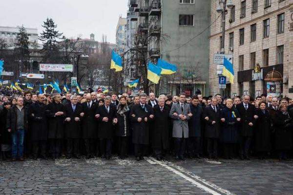 Члены Правительства Украины приняли участие в Шествии Достоинства в Киеве  Члены Правительства Украины приняли участие в Шествии Достоинства в Киеве
