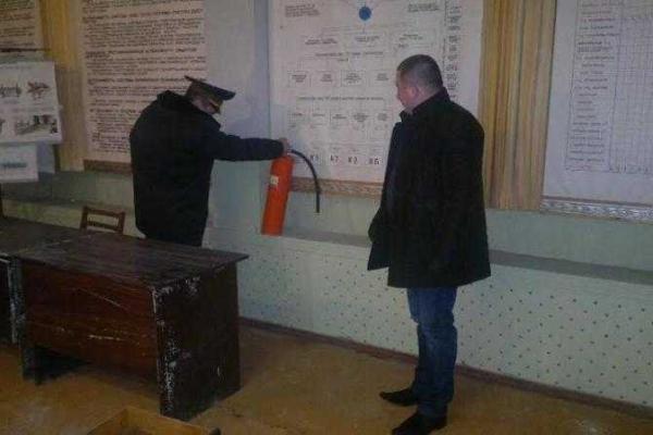 На Киевщине продолжается проверка защитных сооружений На Киевщине продолжается проверка защитных сооружений
