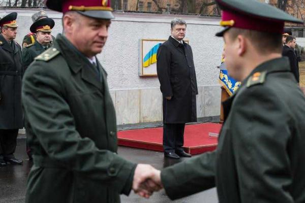 Президент вручил дипломы выпускникам-отличникам Национального университета обороны Президент вручил дипломы выпускникам-отличникам Национального университета обороны