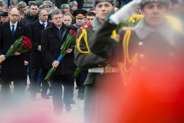 Президент Украины почтил память участников боевых действий Президент Украины почтил память участников боевых действий
