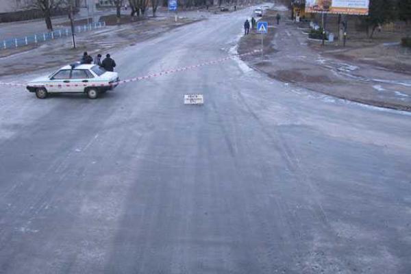 Убив 2-х человек и угробив собственное авто, молодой человек скрылся с места ДТП Убив 2-х человек и угробив собственное авто, молодой человек скрылся с места ДТП
