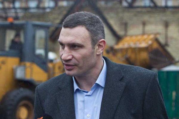 В Днепровском районе Киева начали демонтаж незаконного долгостроя