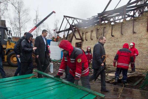 В Днепровском районе Киева начали демонтаж незаконного долгостроя