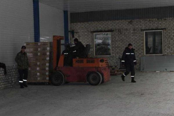 ГСЧС: продолжается процесс разгрузки гуманитарной помощи переселенцам Донбасса от GIZ ГСЧС: продолжается процесс разгрузки гуманитарной помощи переселенцам Донбасса от GIZ