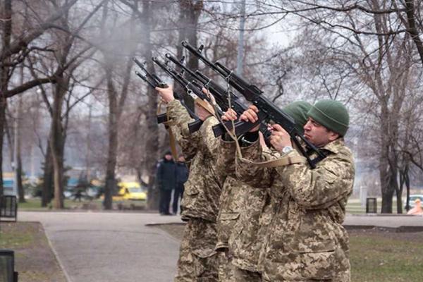 В Запорожье почтили память воинов, погибших в зоне АТО