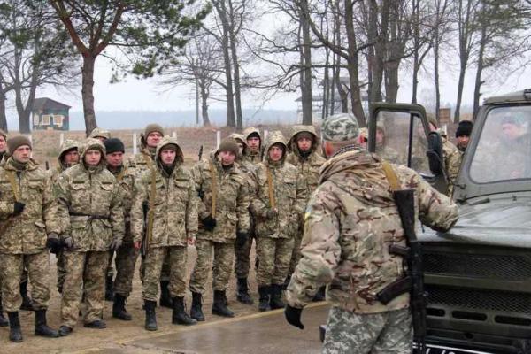 На Львовщине начались учения для мобилизованных бойцов На Львовщине начались учения для мобилизованных бойцов