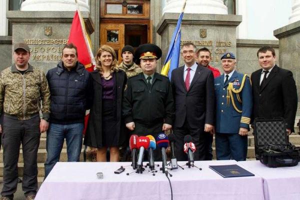 Минобороны: состоялась передача помощи для ВСУ от Правительства Канады Минобороны: состоялась передача помощи для ВСУ от Правительства Канады