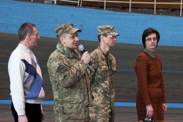 Во Львове проверили готовность допризывников к службе в ВСУ Во Львове проверили готовность допризывников к службе в ВСУ