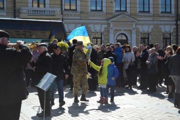 Бойцы отдельного мотопехотного батальона с Кировоградщины вернулись из зоны АТО Бойцы отдельного мотопехотного батальона с Кировоградщины вернулись из зоны АТО