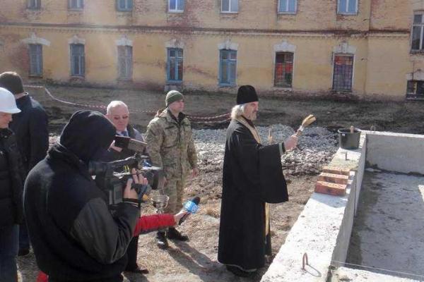 Благотворители построят для хмельницких спецназовцев-участников АТО жилой дом Благотворители построят для хмельницких спецназовцев-участников АТО жилой дом