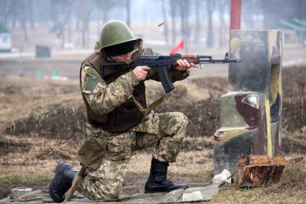 На Львовщине начались учения для мобилизованных бойцов На Львовщине начались учения для мобилизованных бойцов
