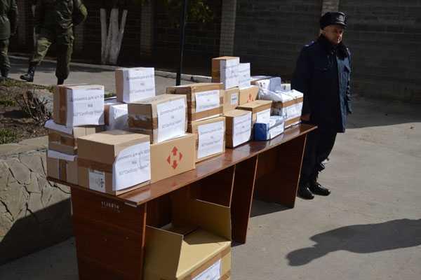 Медикаменты, собранные волонтерами, сохранят здоровье и жизнь бойцам на передовой Медикаменты, собранные волонтерами, сохранят здоровье и жизнь бойцам на передовой