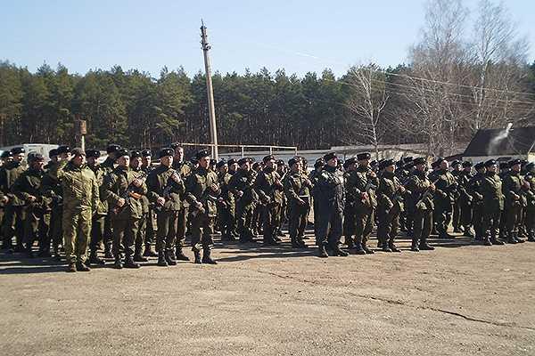 На Харьковщине мобилизованные бойцы приняли Военную присягу