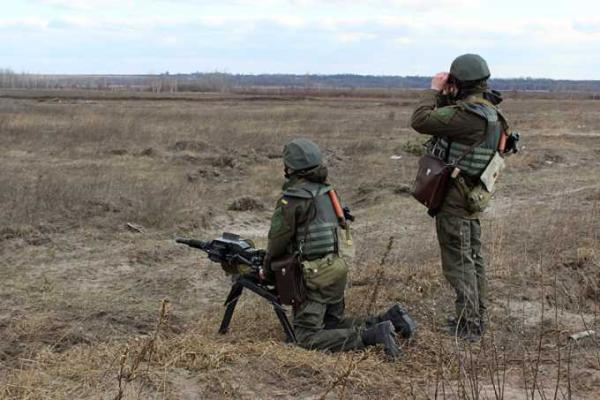 Курсанты-выпускник сдают госэкзамены в НА НГУ