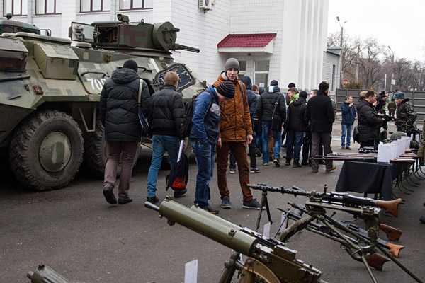 Для потенциальных абитуриентов Национальная академия НГУ устроила день открытых дверей
