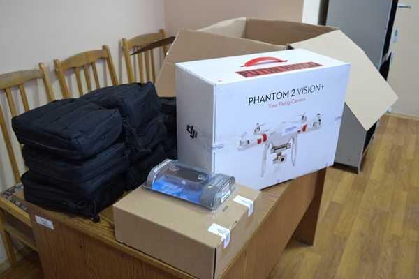 Активисты "Автомайдан Чикаго" передали нацгвардейцам благотворительную помощь