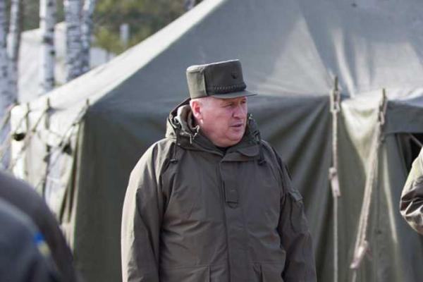 В НГУ вручили удостоверения участника боевых действий преподавателям, побывавшим в зоне АТО В НГУ вручили удостоверения участника боевых действий преподавателям, побывавшим в зоне АТО