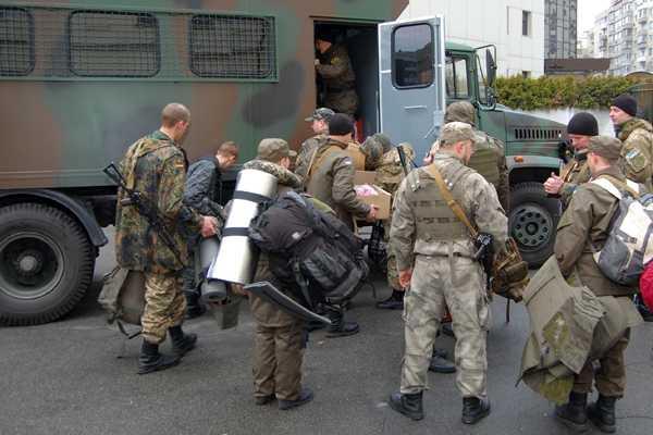 Бойцов батальона имени генерала Кульчицкого проводили на передовую в зону АТО Бойцов батальона имени генерала Кульчицкого проводили на передовую в зону АТО