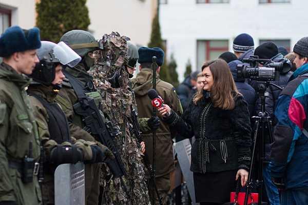 Для потенциальных абитуриентов Национальная академия НГУ устроила день открытых дверей
