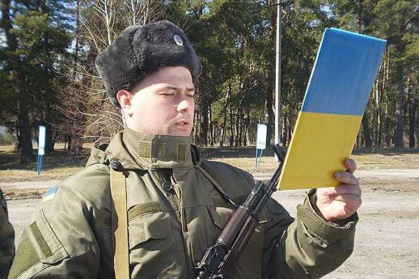 На Харьковщине мобилизованные бойцы приняли Военную присягу