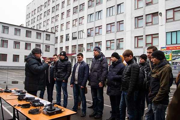 Для потенциальных абитуриентов Национальная академия НГУ устроила день открытых дверей