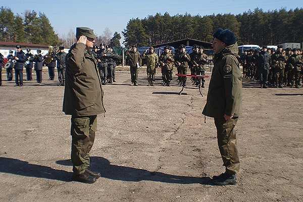 На Харьковщине мобилизованные бойцы приняли Военную присягу