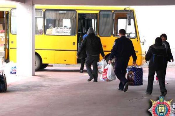 Дети из Дебальцево продолжат обучение и оздоровление на Днепропетровщине Дети из Дебальцево продолжат обучение и оздоровление на Днепропетровщине