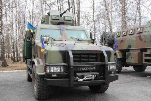 На базе Учебного центра Нацгвардии провели испытание военной техники На базе Учебного центра Нацгвардии провели испытание военной техники