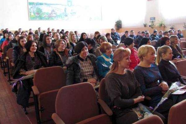 Прекрасную половину воинских коллективов поздравили в частях Северного ОТО 