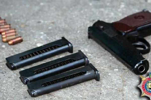 Мариупольские правоохранители продолжают операцию "Оружие и взрывчатка" Мариупольские правоохранители продолжают операцию "Оружие и взрывчатка"