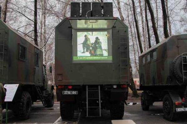 На базе Учебного центра Нацгвардии провели испытание военной техники На базе Учебного центра Нацгвардии провели испытание военной техники