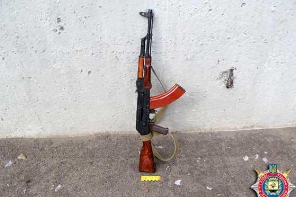 МВД: В Волновахе обнаружен арсенал оружия