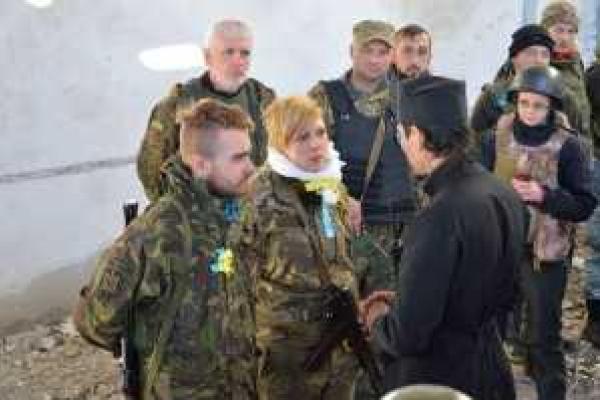 Жизнь продолжается: Свадьба на передовой