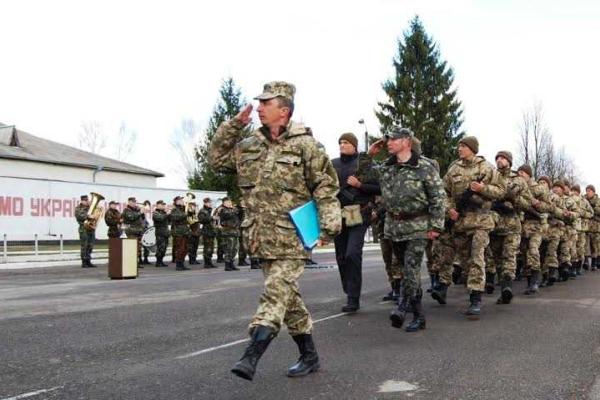 На Ровенском полигоне состоялось торжественное принятие присяги мобилизованными бойцами На Ровенском полигоне состоялось торжественное принятие присяги мобилизованными бойцами