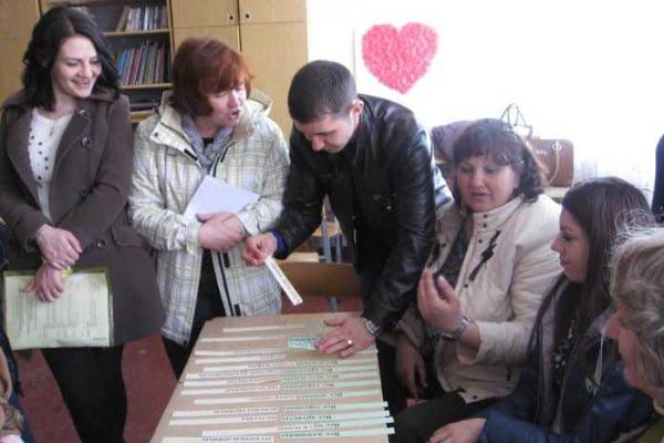 Методические семинары-тренинги "Партнерство ради будущего" провели для педагогов Луганщины Методические семинары-тренинги "Партнерство ради будущего" провели для педагогов Луганщины