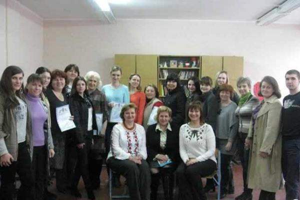 Методические семинары-тренинги "Партнерство ради будущего" провели для педагогов Луганщины Методические семинары-тренинги "Партнерство ради будущего" провели для педагогов Луганщины