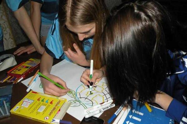 Квест для николаевских школьников провели общественная организация, работники ГАИ и милиции Квест для николаевских школьников провели общественная организация, работники ГАИ и милиции