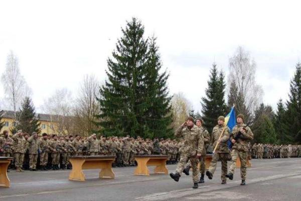 На Ровенском полигоне состоялось торжественное принятие присяги мобилизованными бойцами На Ровенском полигоне состоялось торжественное принятие присяги мобилизованными бойцами