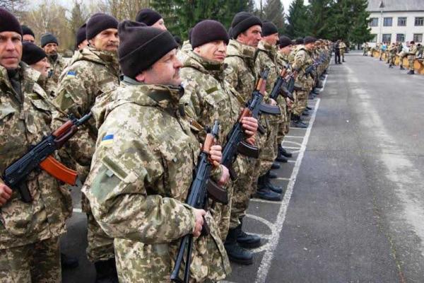 На Ровенском полигоне состоялось торжественное принятие присяги мобилизованными бойцами На Ровенском полигоне состоялось торжественное принятие присяги мобилизованными бойцами