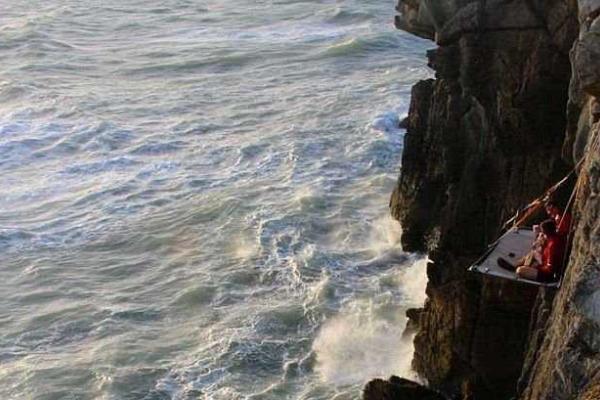 Для любителей экстрима открылся отель на скале - Portaledge Hotel Для любителей экстрима открылся отель на скале - Portaledge Hotel