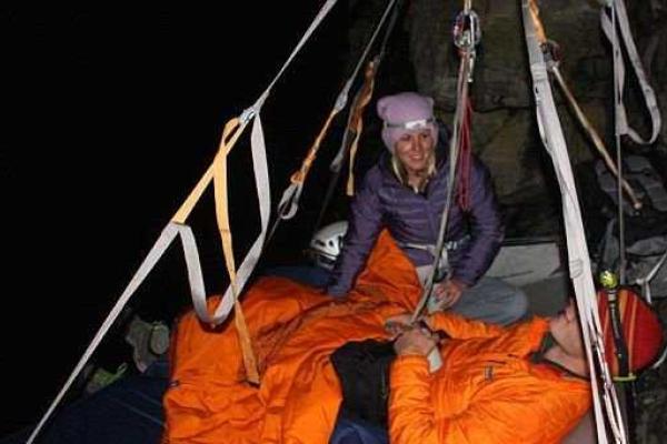 Для любителей экстрима открылся отель на скале - Portaledge Hotel Для любителей экстрима открылся отель на скале - Portaledge Hotel