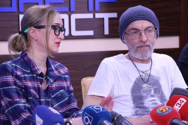 Группа "Братья Гадюкины" даст в Днепропетровске благотворительный концерт Группа "Братья Гадюкины" даст в Днепропетровске благотворительный концерт