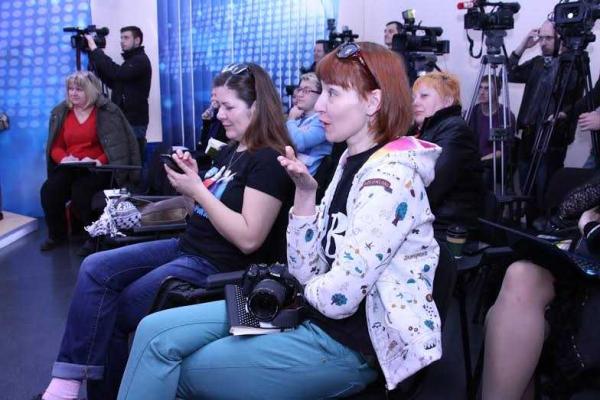 Группа "Братья Гадюкины" даст в Днепропетровске благотворительный концерт Группа "Братья Гадюкины" даст в Днепропетровске благотворительный концерт