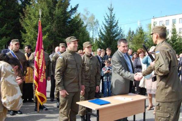 На Львовщине состоялся торжественный ритуал принятия Военной присяги молодыми нацгвардейцами На Львовщине состоялся торжественный ритуал принятия Военной присяги молодыми нацгвардейцами