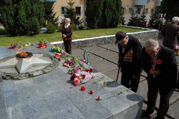 На Львовщине состоялся торжественный ритуал принятия Военной присяги молодыми нацгвардейцами На Львовщине состоялся торжественный ритуал принятия Военной присяги молодыми нацгвардейцами