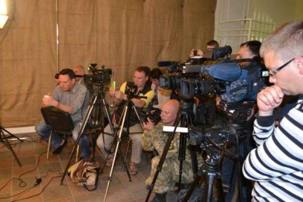 Штаб АТО: противник пытается измотать украинских военнослужащих Штаб АТО: противник пытается измотать украинских военнослужащих