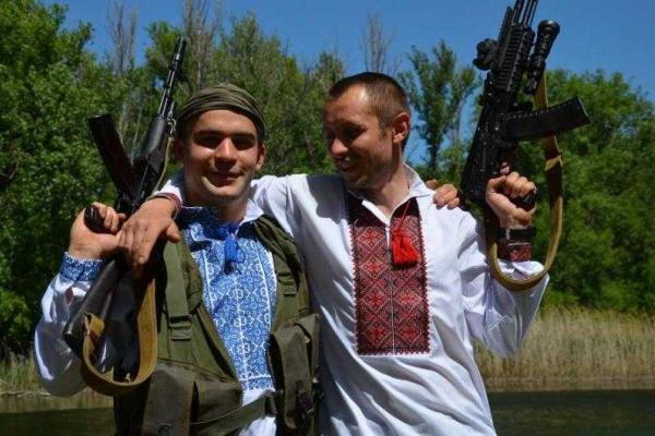 На Луганщине бойцы ВСУ присоединились к празднованию Дня вышиванки На Луганщине бойцы ВСУ присоединились к празднованию Дня вышиванки