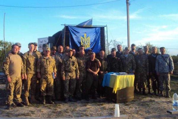 Украинцы вступают в ряды ОУН и отправляются на защиту Родины Украинцы вступают в ряды ОУН и отправляются на защиту Родины