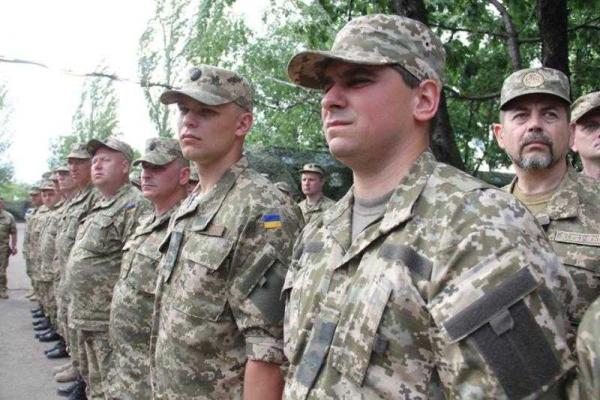 Порошенко на Донетчине провел рабочее совещание в штабе АТО Порошенко на Донетчине провел рабочее совещание в штабе АТО